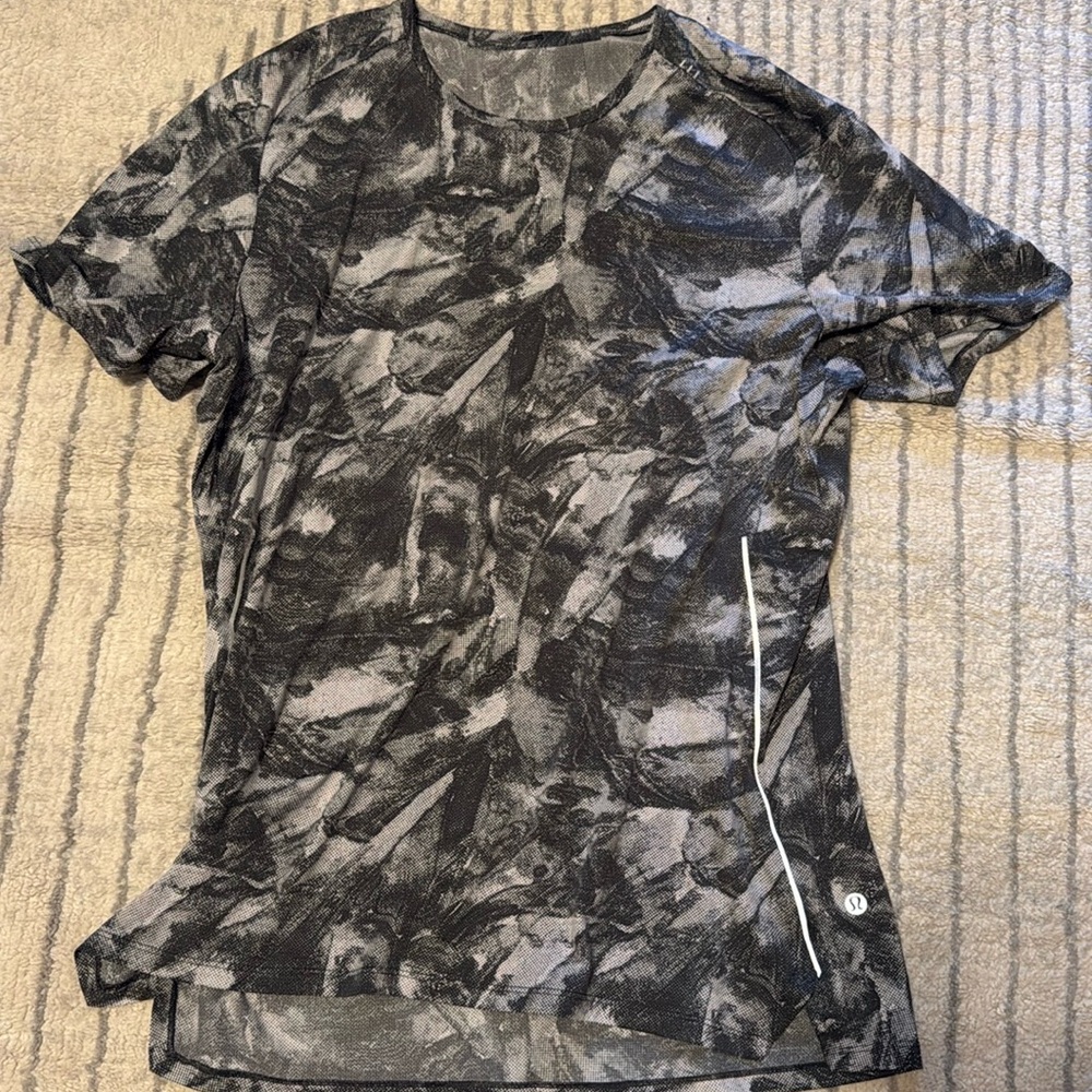 Lulu men’s running tee